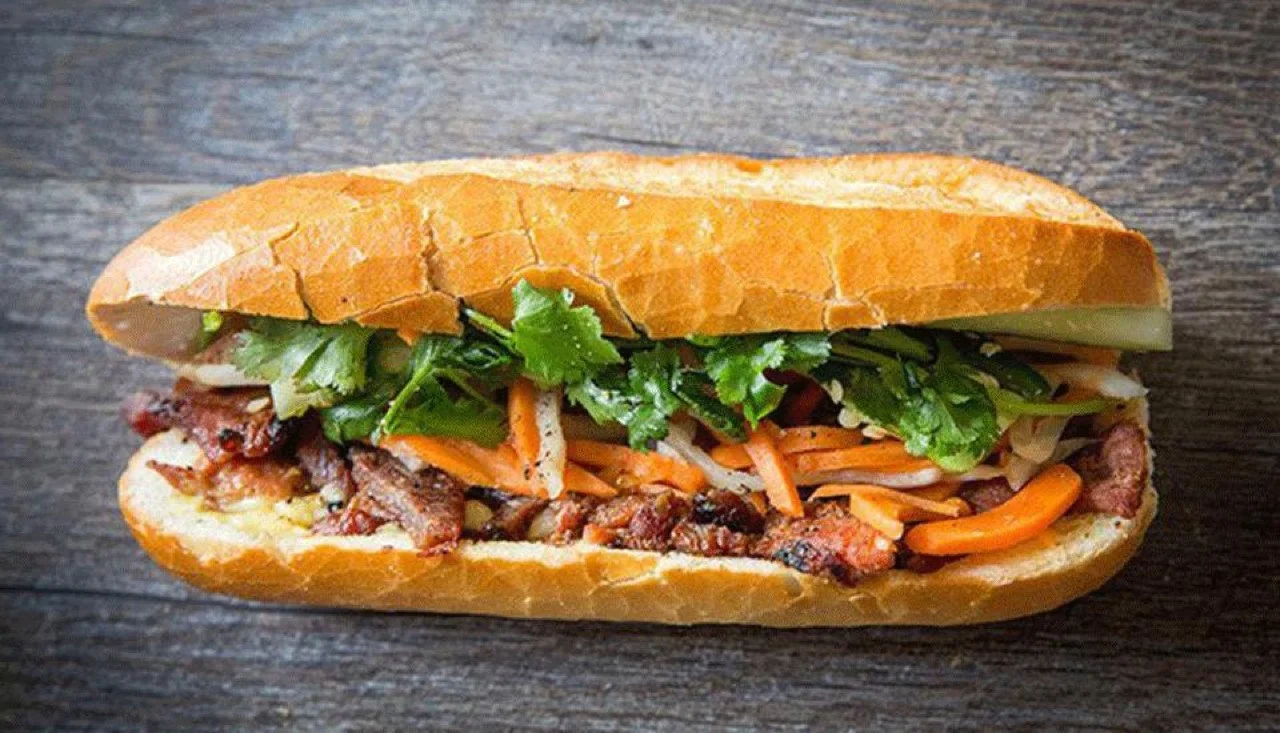 Bánh mì Ba Cô - quận Ninh Kiều nổi tiếng Cần Thơ