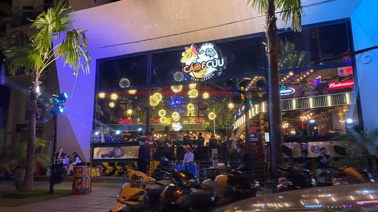 Cáo và Cừu Beer Garden