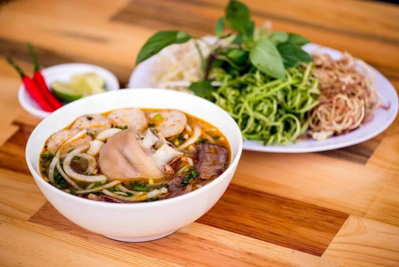 Quán bún bò Huế Hương Thủy