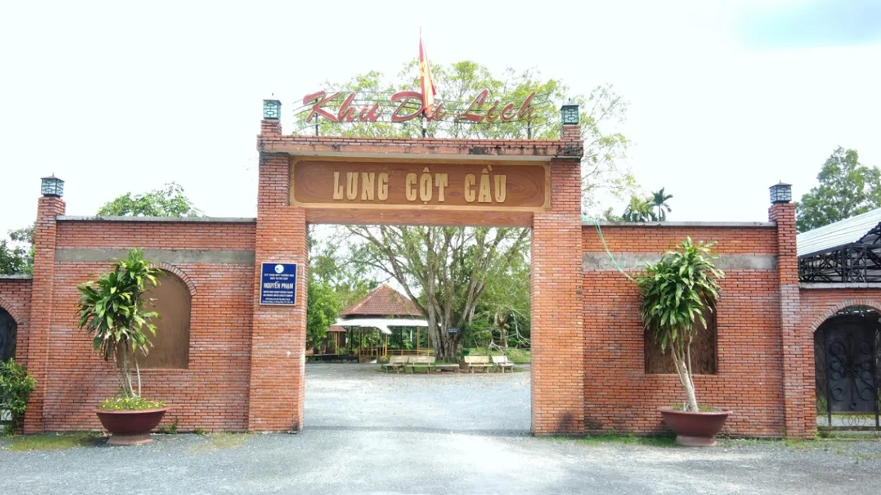 Khu du lịch Lung Cột Cầu