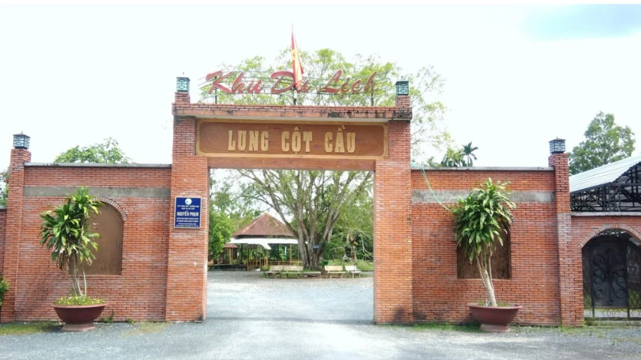 Khu du lịch Lung Cột Cầu