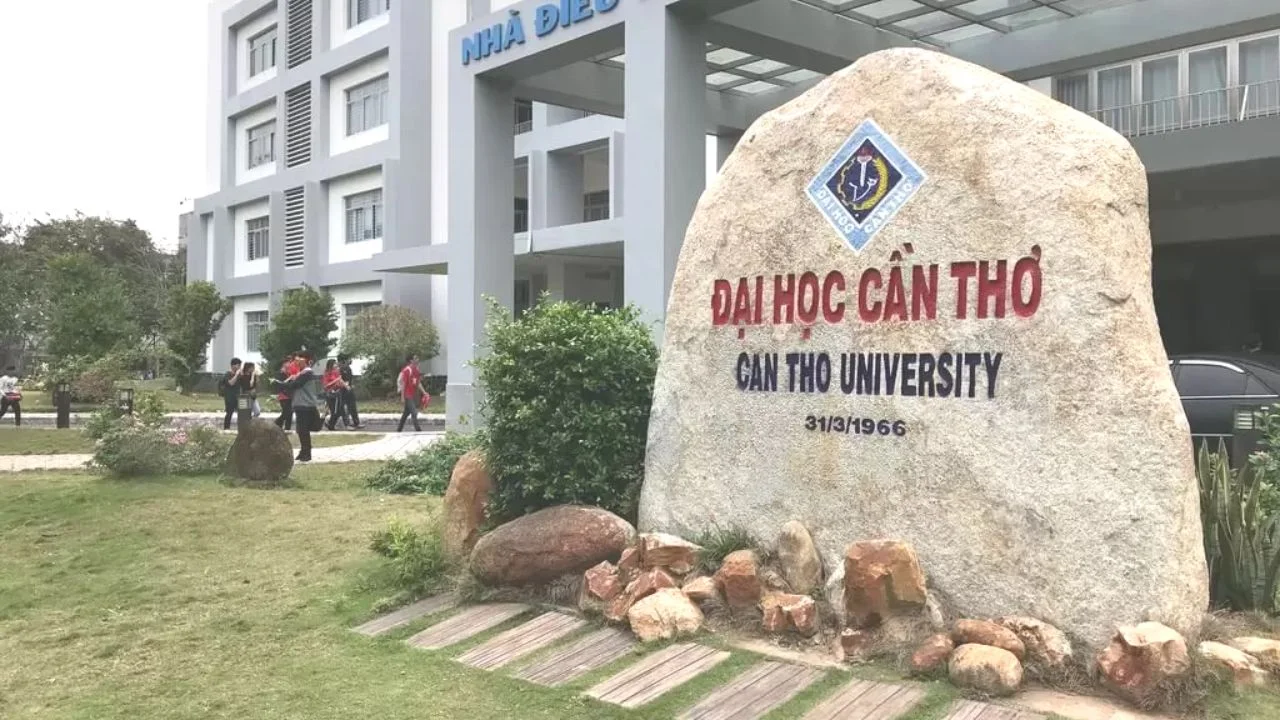 Trung tâm Ngoại ngữ Đại học Cần Thơ thuộc trường Đại học Cần Thơ